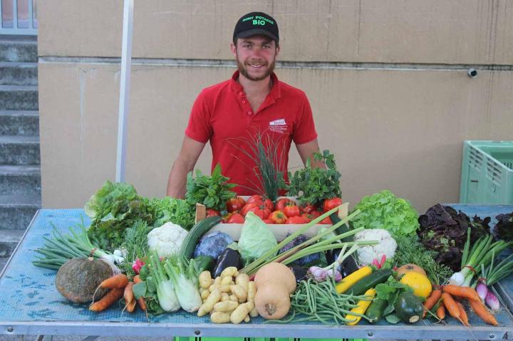 Vente de légumes à Rontalon