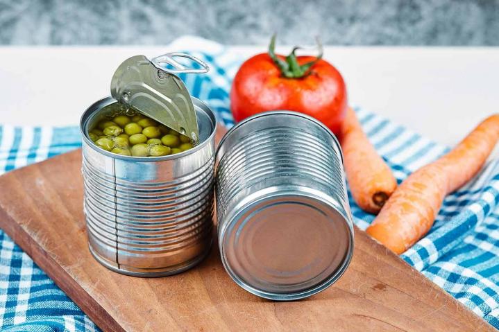 Des fruits et légumes en conserve de qualité.